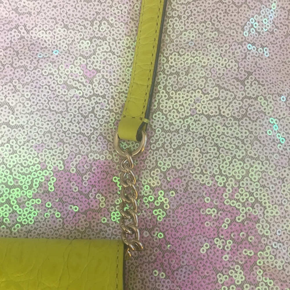 Lime green Kate Spade clutch with straps - Picture 2 of 6